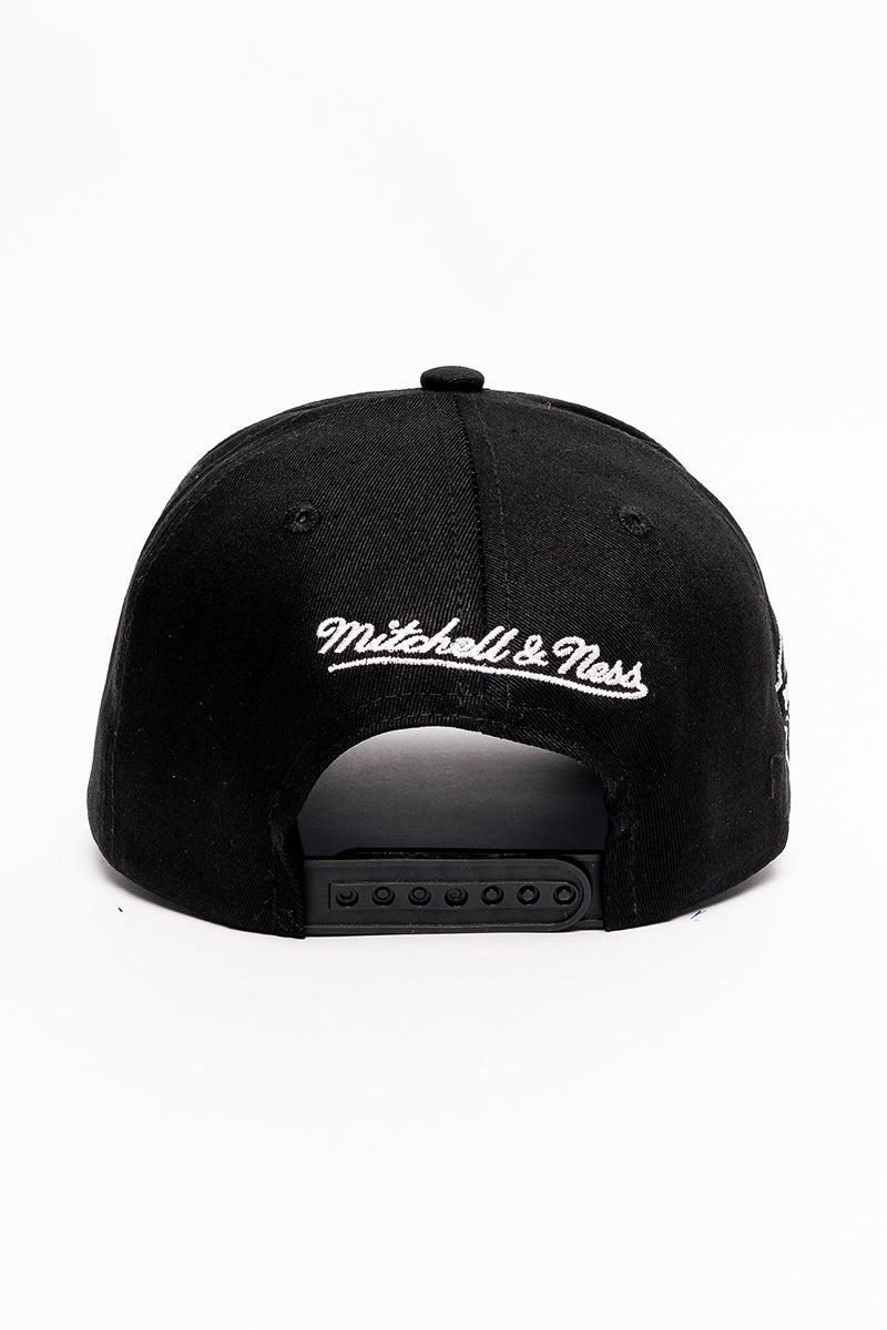 Vancouver Grizzlies Side Patch Pinch Cap