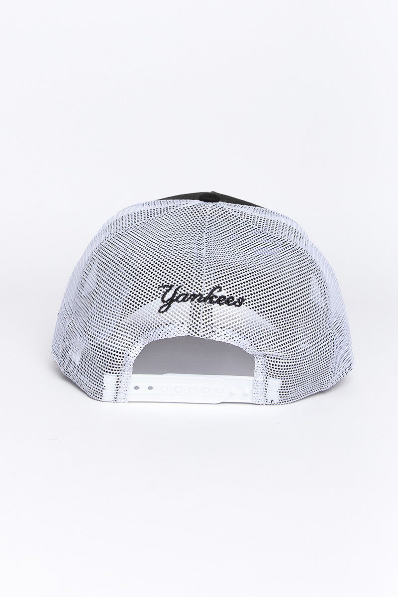 9Forty NY Yankees Colour Era Trucker Cap