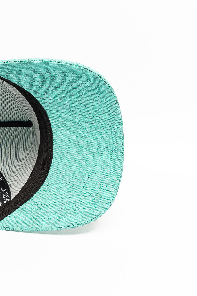 9Forty Chicago Bulls Turquoise Era Trucker Cap