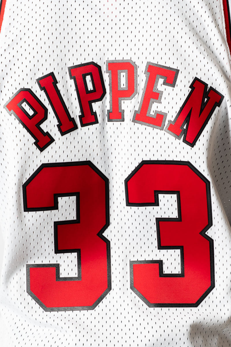 Scottie Pippen 97-98 Hardwood Classic Swingman NBA Jersey - Mens