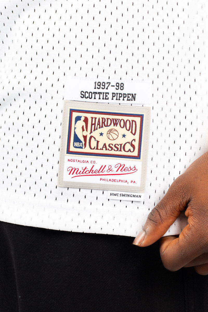 Scottie Pippen 97-98 Hardwood Classic Swingman NBA Jersey - Mens