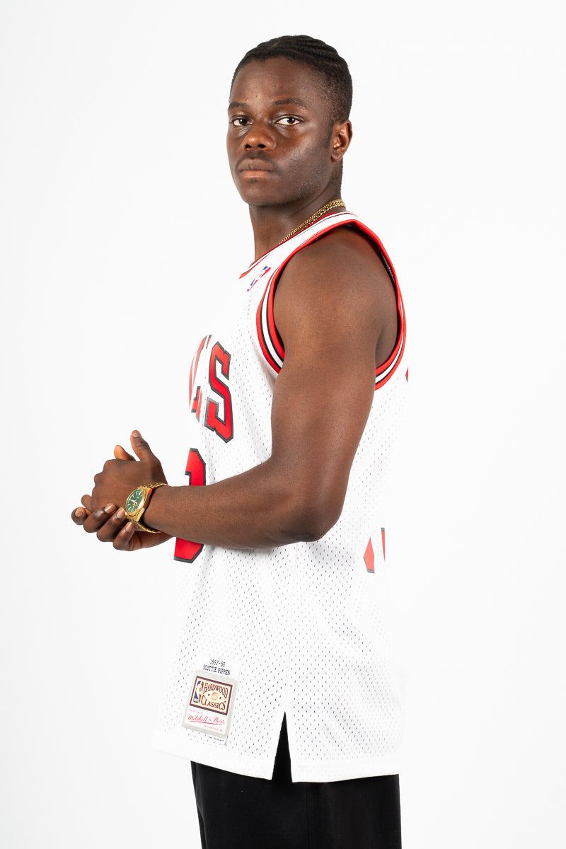 Scottie Pippen 97-98 Hardwood Classic Swingman NBA Jersey - Mens